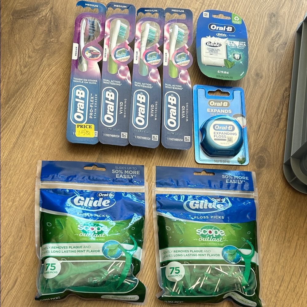 Oral-B Toothbrushes, Floss & Glide Picks Bundle - Green/Blue